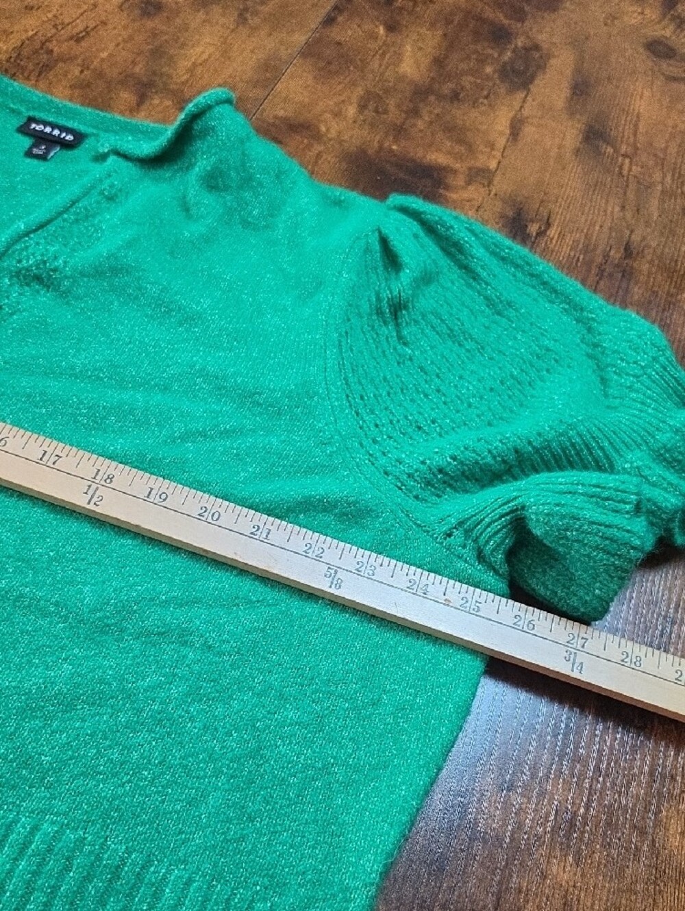 TORRID | Boxy Kelly Green Ruffle Short Puff Sleeve Split Neck Sweater Top | 3X - Picture 5 of 9